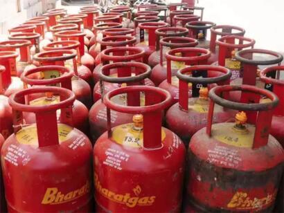 LPG Cylinder Prices Slashed by ₹200, Government's Raksha Bandhan Gift