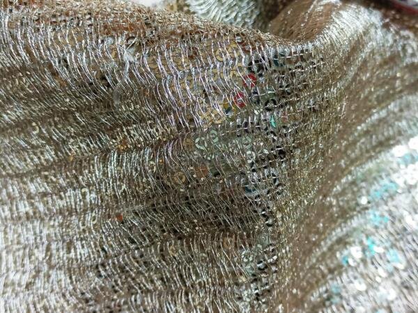 A-Thread-Work-Embroidery-fabric-suitable-for-Luxurious-Garment.j