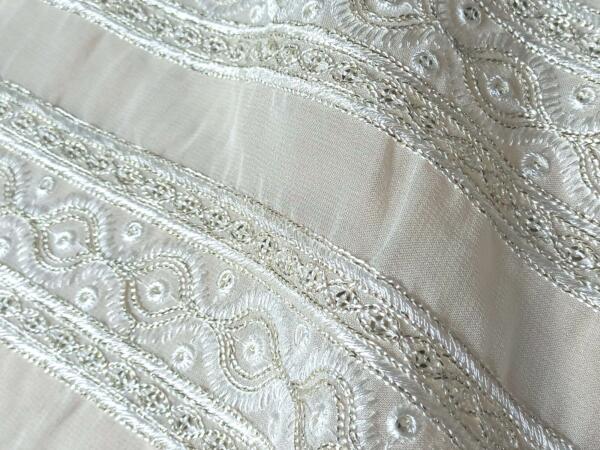 Designer embroidered thread work lace on georgette fabric price