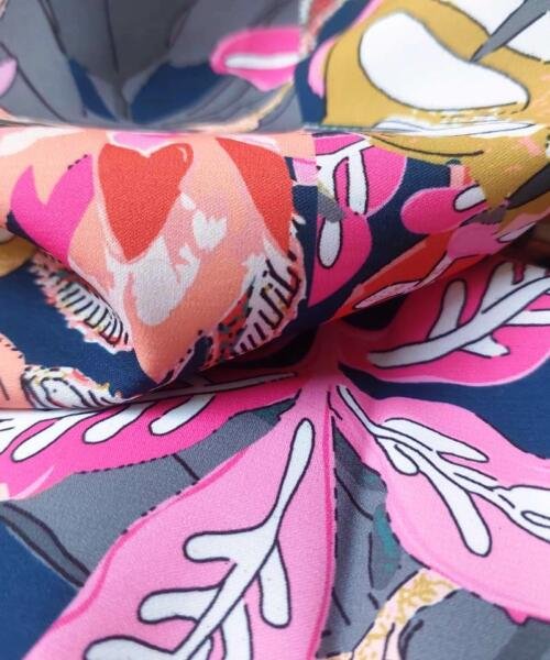 Multicolor polyester print fabric