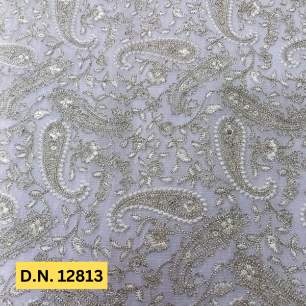 Traditional Design Embroidery Fabric in Gold