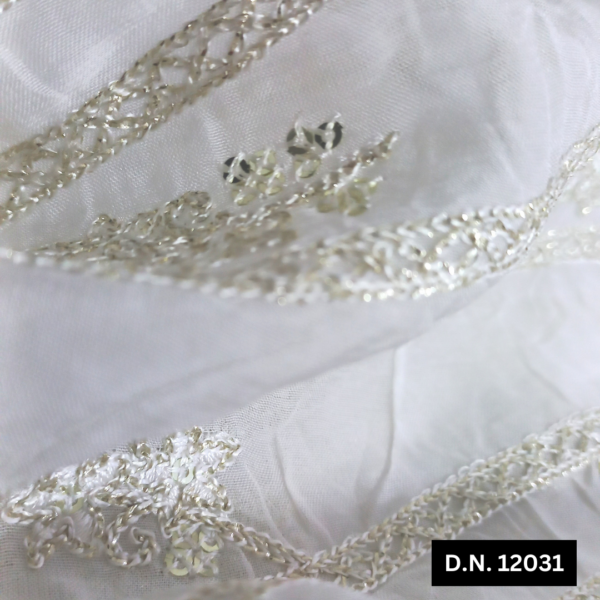 Dyeable Floral Embroidery Fabric in Viscose Organza